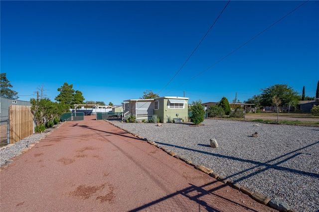 3707 E Diagonal Way, Kingman, AZ 86409