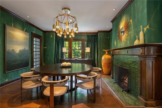 210 Peachtree Circle NE, Atlanta, GA 30309