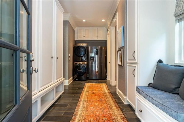 210 Peachtree Circle NE, Atlanta, GA 30309