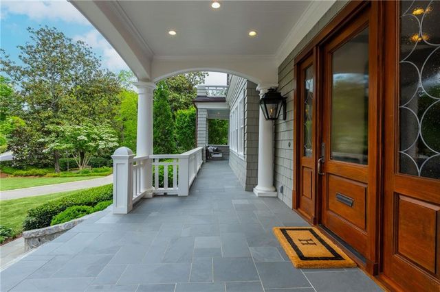210 Peachtree Circle NE, Atlanta, GA 30309