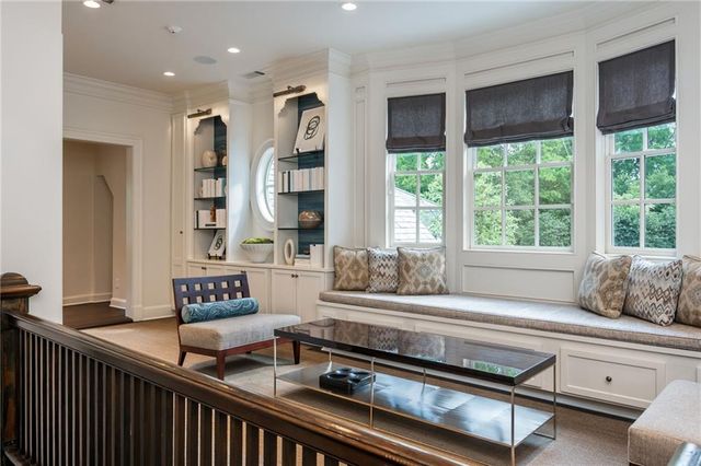 210 Peachtree Circle NE, Atlanta, GA 30309