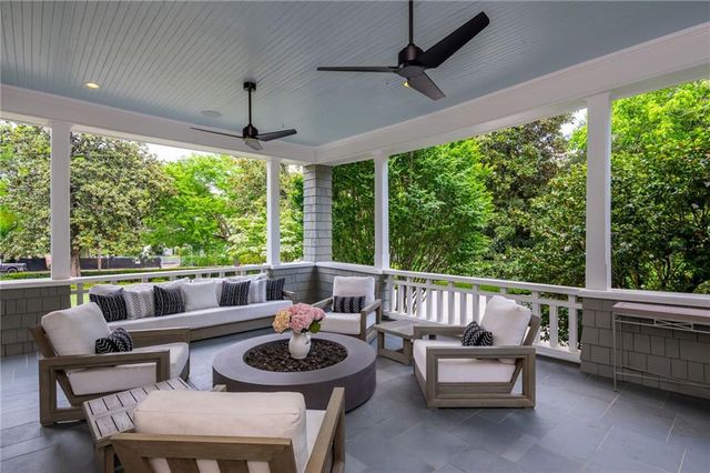 210 Peachtree Circle NE, Atlanta, GA 30309