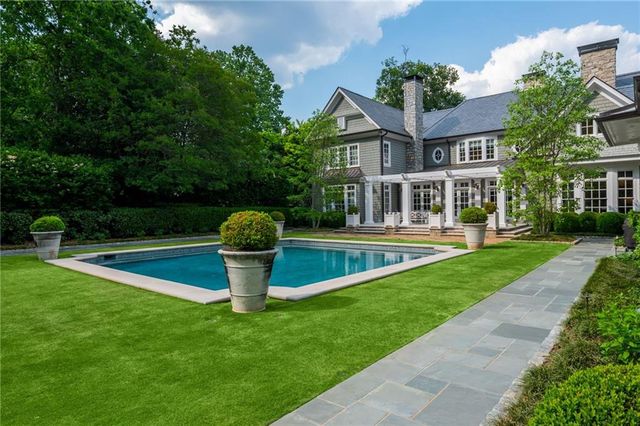 210 Peachtree Circle NE, Atlanta, GA 30309