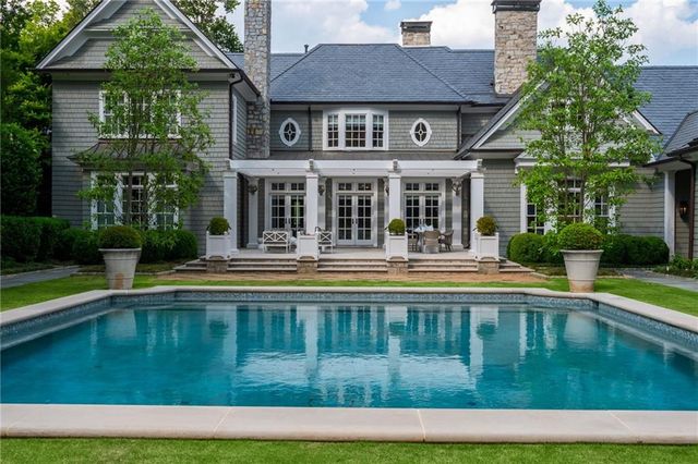 210 Peachtree Circle NE, Atlanta, GA 30309