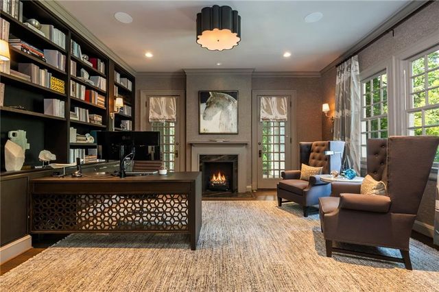 210 Peachtree Circle NE, Atlanta, GA 30309