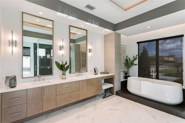 11292 KINGLY LANE, Odessa, FL 33556