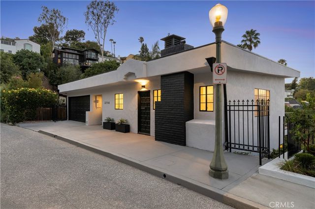 2054 Kenilworth, Los Angeles, CA 90039