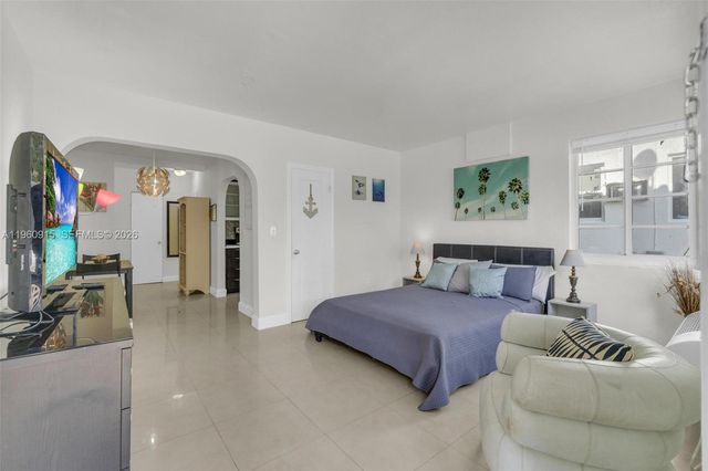 503 75th St 7504, Miami Beach, FL 33141