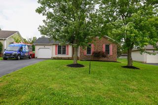 587 Winchester Dr, Hopkinsville, KY 42240