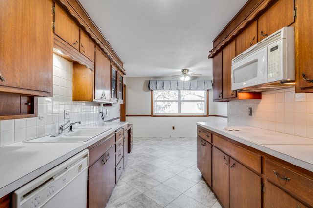 9840 W PAR LN, Wichita, KS 67212