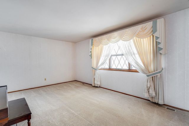 9840 W PAR LN, Wichita, KS 67212