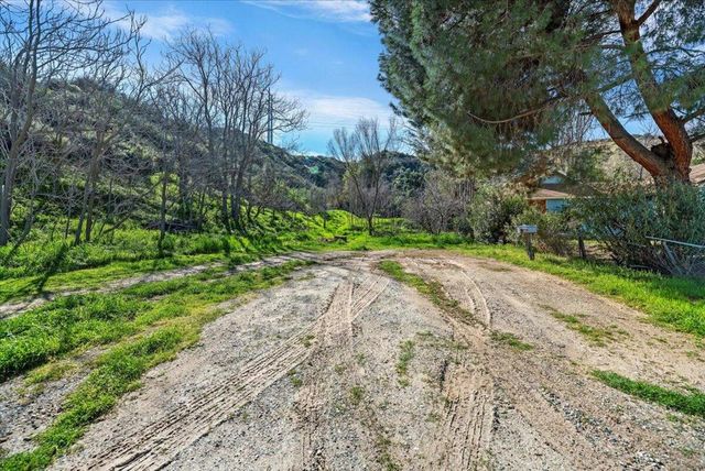 31500 Lake Shore Drive, Redlands, CA 92373