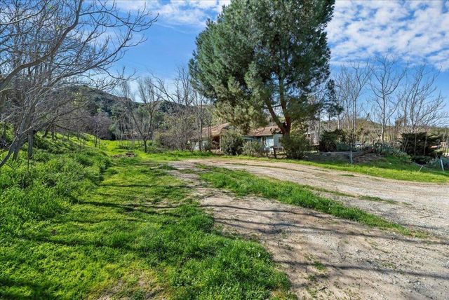 31500 Lake Shore Drive, Redlands, CA 92373