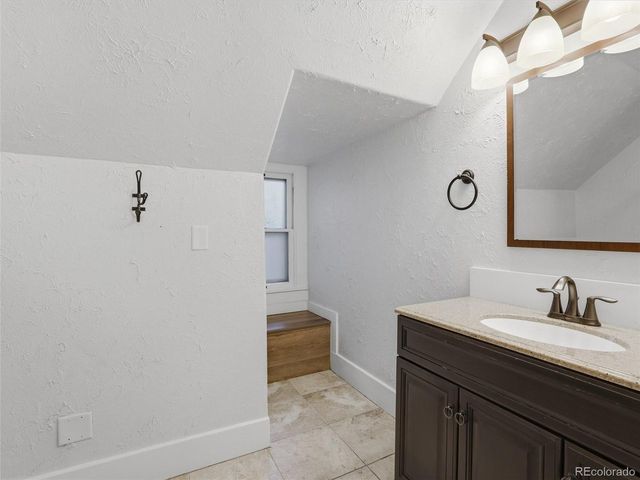 511 S Hancock Ave, Colorado Springs, CO 80903