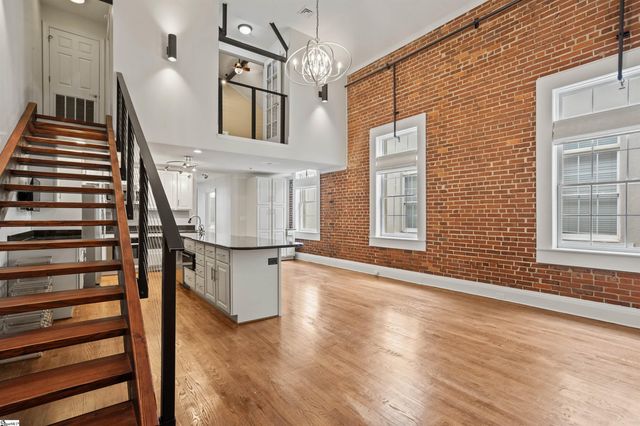 100 W Court St Unit 3M Unit 3L, Greenville, SC 29601