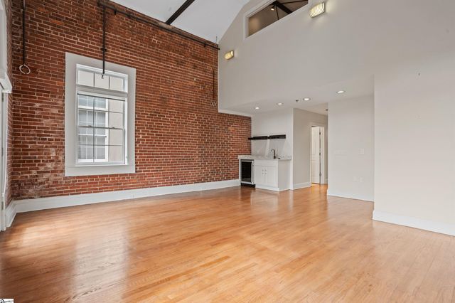 100 W Court St Unit 3M Unit 3L, Greenville, SC 29601