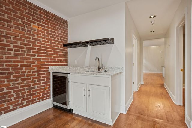 100 W Court St Unit 3M Unit 3L, Greenville, SC 29601