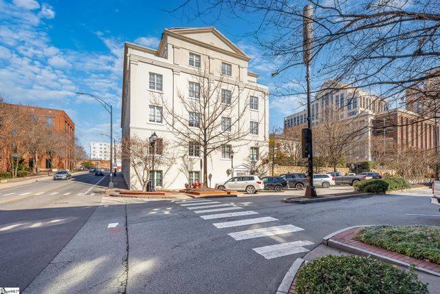 100 W Court St Unit 3M Unit 3L, Greenville, SC 29601