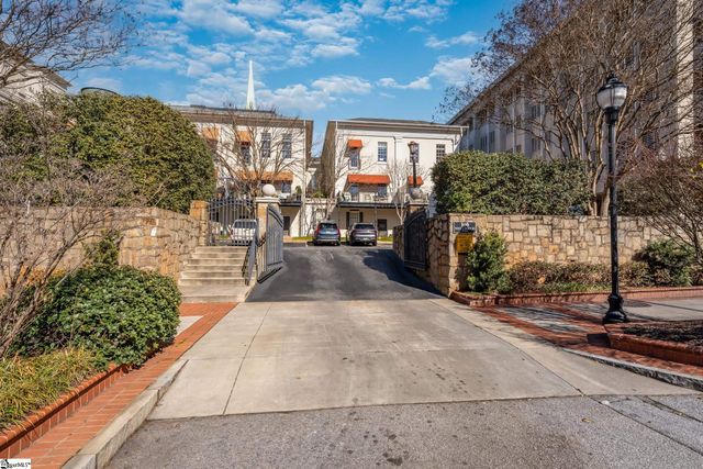 100 W Court St Unit 3M Unit 3L, Greenville, SC 29601