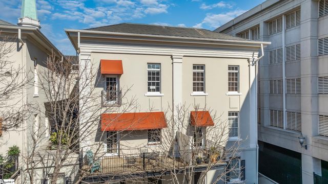 100 W Court St Unit 3M Unit 3L, Greenville, SC 29601