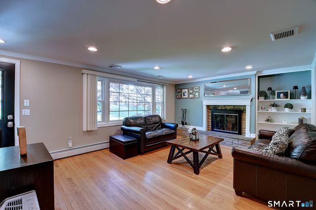 866 Hopewell Road, Glastonbury, CT 06073