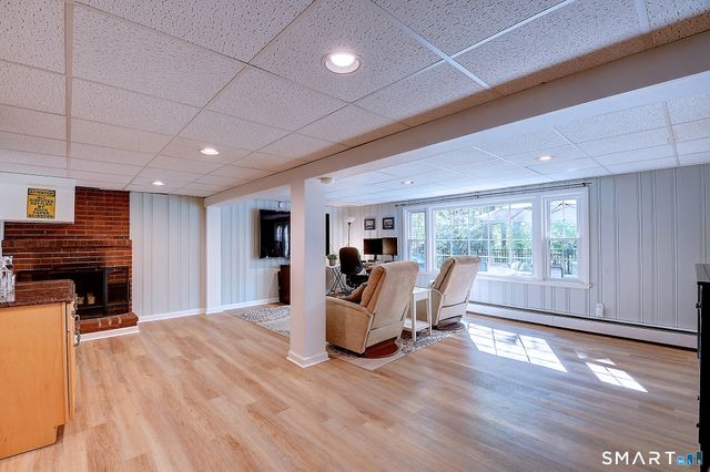 866 Hopewell Road, Glastonbury, CT 06073