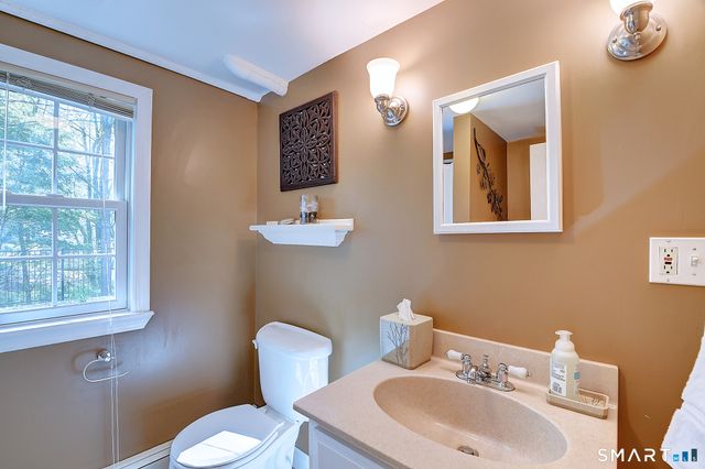 866 Hopewell Road, Glastonbury, CT 06073