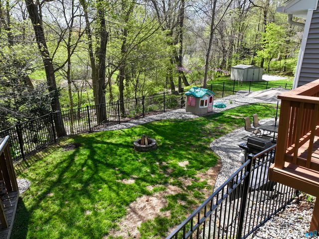 866 Hopewell Road, Glastonbury, CT 06073