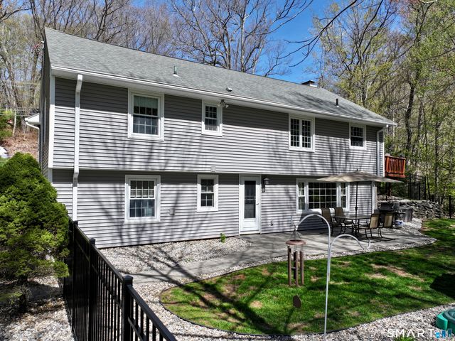 866 Hopewell Road, Glastonbury, CT 06073