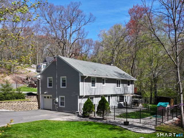 866 Hopewell Road, Glastonbury, CT 06073