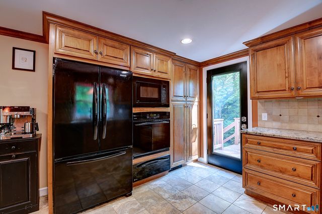 866 Hopewell Road, Glastonbury, CT 06073