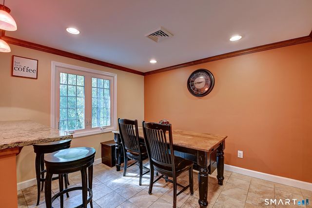 866 Hopewell Road, Glastonbury, CT 06073