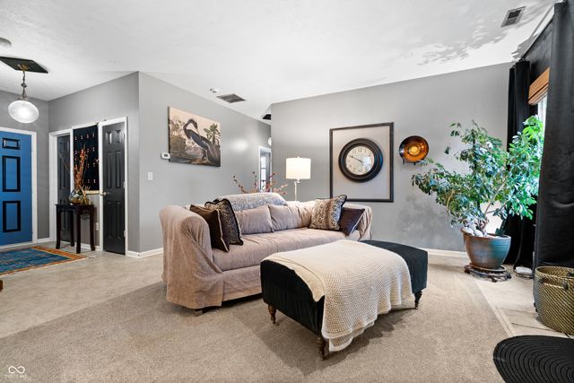 5346 Shamus Drive, Indianapolis, IN 46235