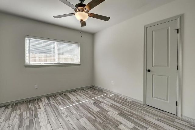 1542 Oak Hill Dr, Corpus Christi, TX 78418