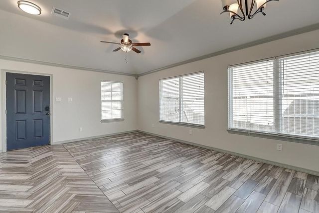1542 Oak Hill Dr, Corpus Christi, TX 78418