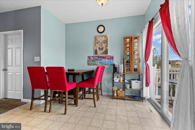 1165 LEDGE DR, York, PA 17408