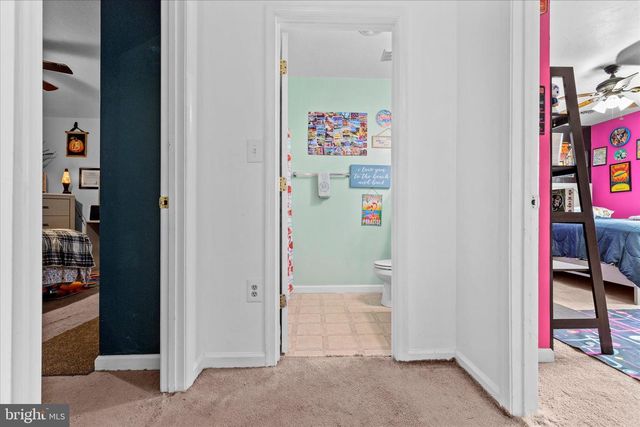 1165 LEDGE DR, York, PA 17408