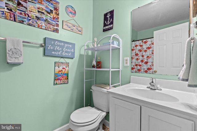 1165 LEDGE DR, York, PA 17408