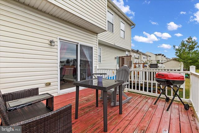 1165 LEDGE DR, York, PA 17408