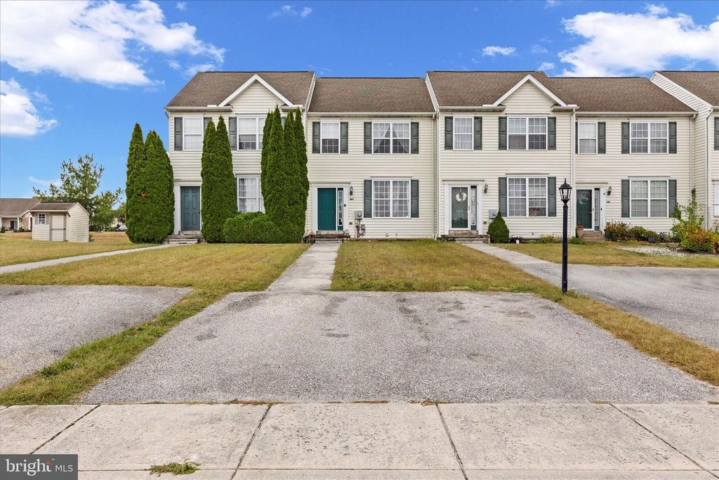 1165 LEDGE DR, York, PA 17408