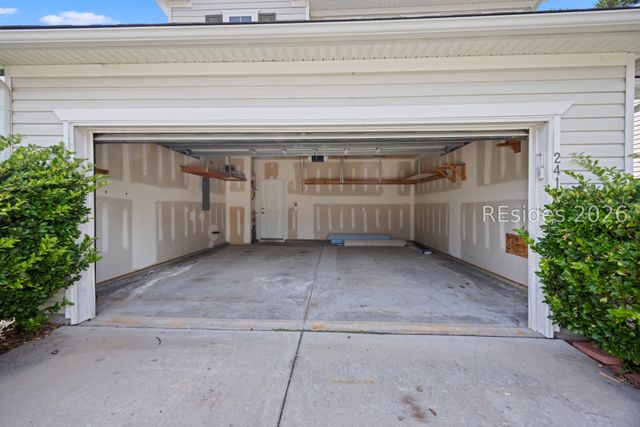 241 Chemistry Cir, Ladson, SC 29456