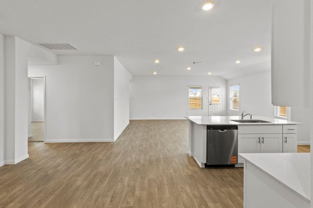 104 Wagner WAY, San Marcos, TX 78666