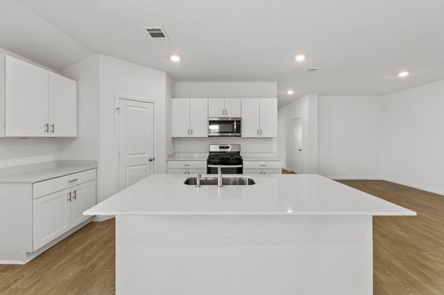 104 Wagner WAY, San Marcos, TX 78666