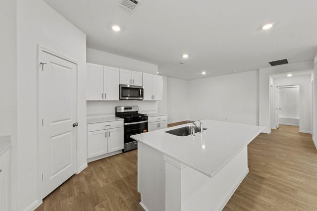 104 Wagner WAY, San Marcos, TX 78666