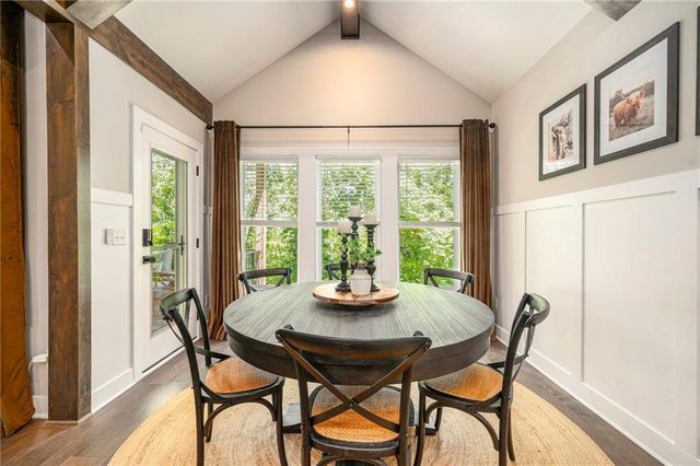 1807 SW Cemetery Road, Oak Grove, MO 64075