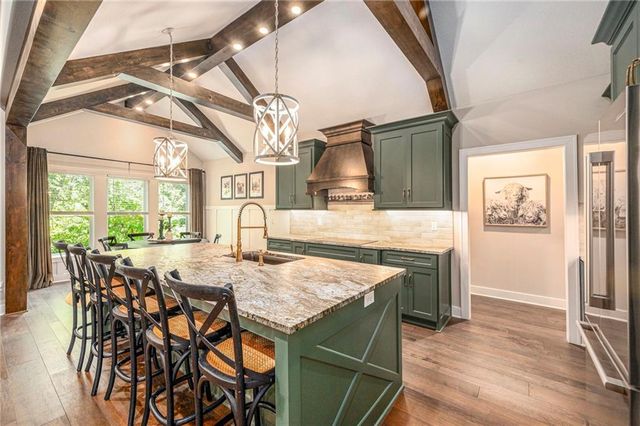 1807 SW Cemetery Road, Oak Grove, MO 64075