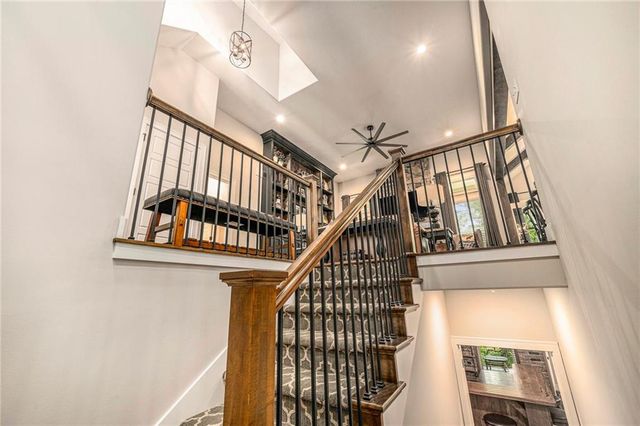 1807 SW Cemetery Road, Oak Grove, MO 64075