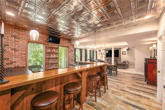 1807 SW Cemetery Road, Oak Grove, MO 64075