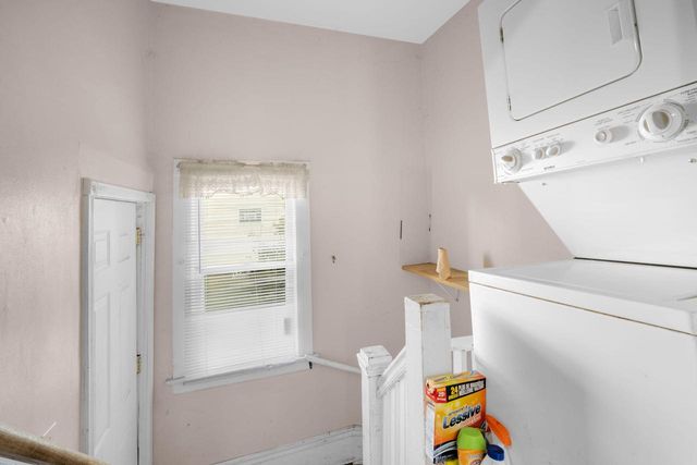 513 N 31st STREET, Milwaukee, WI 53208