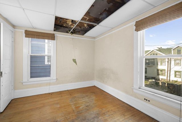513 N 31st STREET, Milwaukee, WI 53208